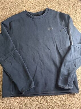 Nike Tech Crewneck Sweatshirt Black Medium Zip Pocket Minimal Logo